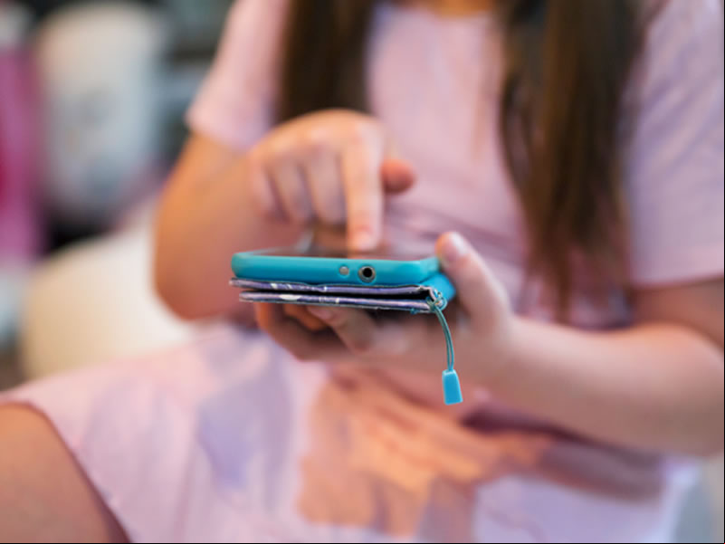 /17830comportamento1601_limitar-celular-dos-filhos-aumenta-vicio.jpg