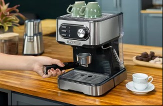 Descubra o consumo de energia da cafeteira e aprenda a economizar